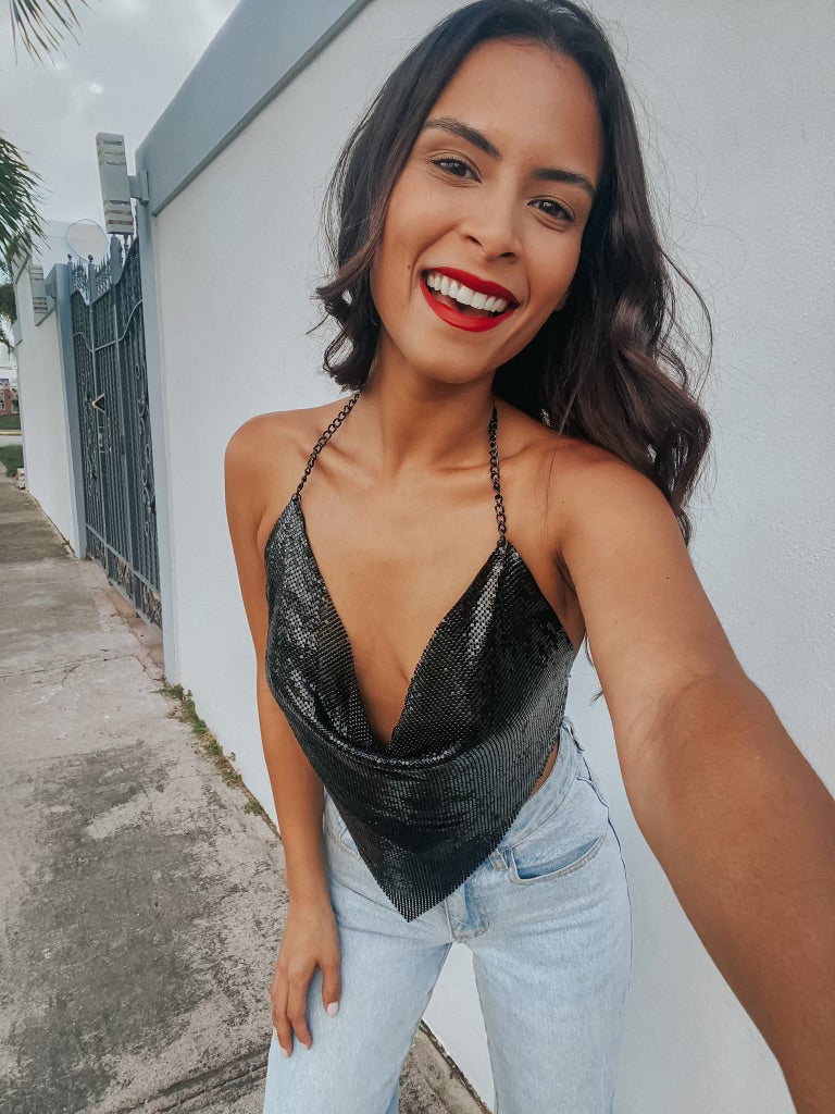 BLACK CHAIN TOP