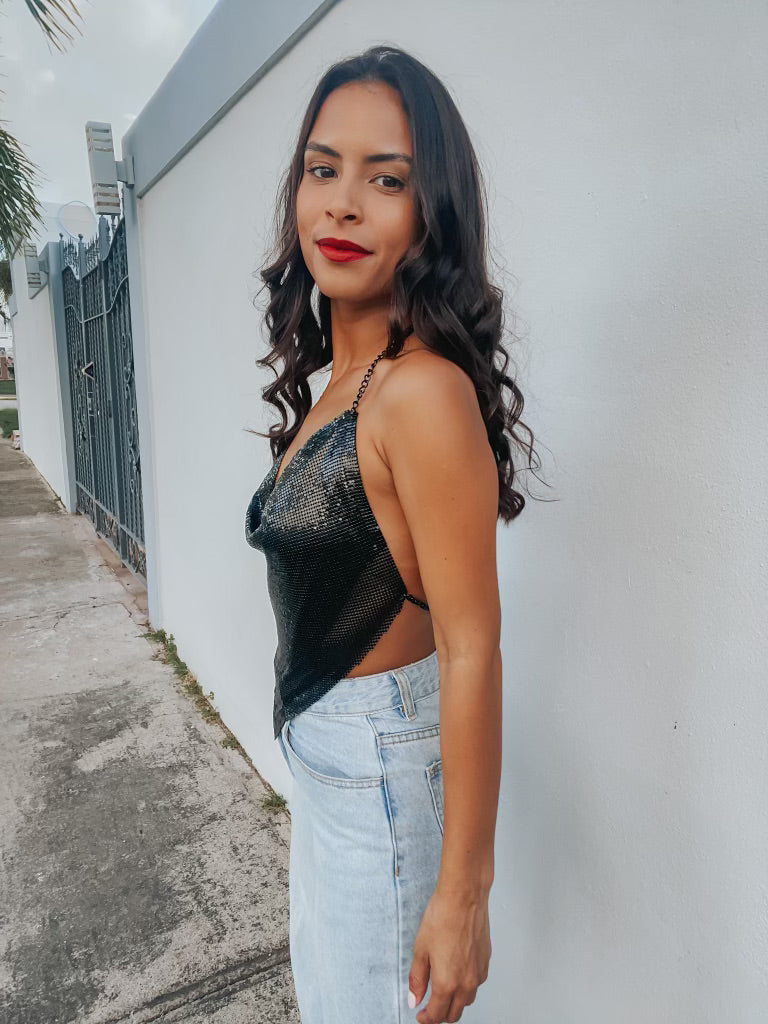 BLACK CHAIN TOP