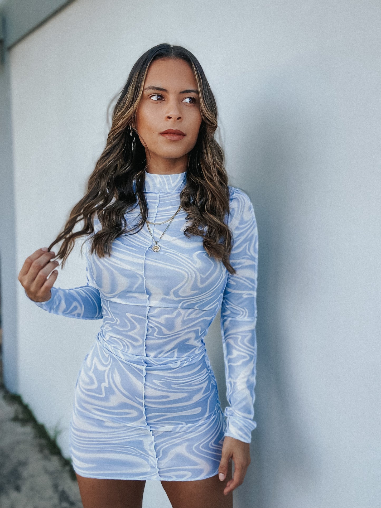 MOCK NECK MINI