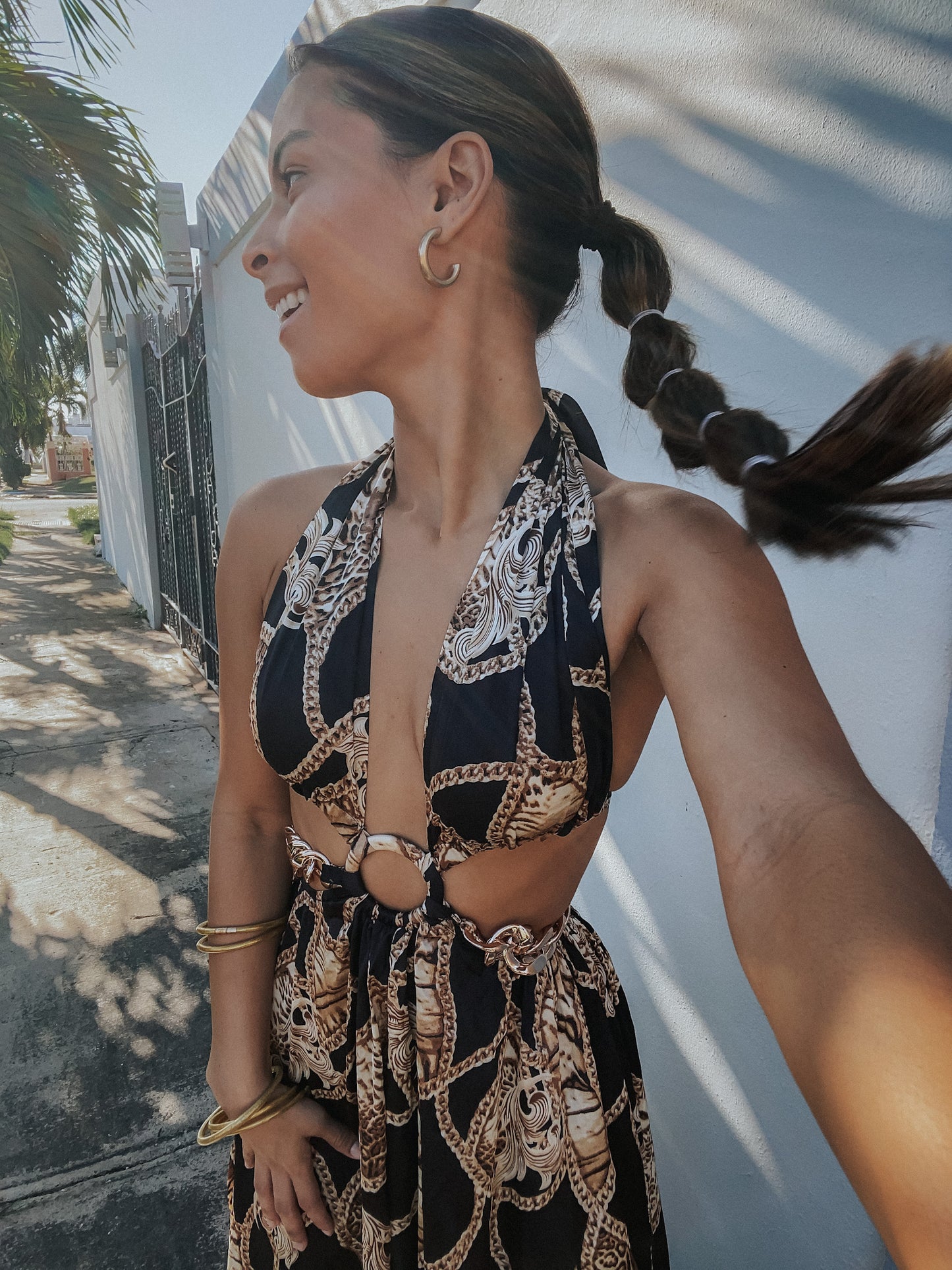CUTOUT CHAIN MAXI