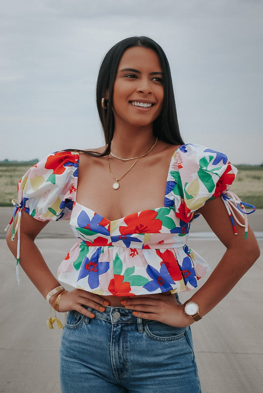 CARNIVAL PUFFY SLEEVE CROP